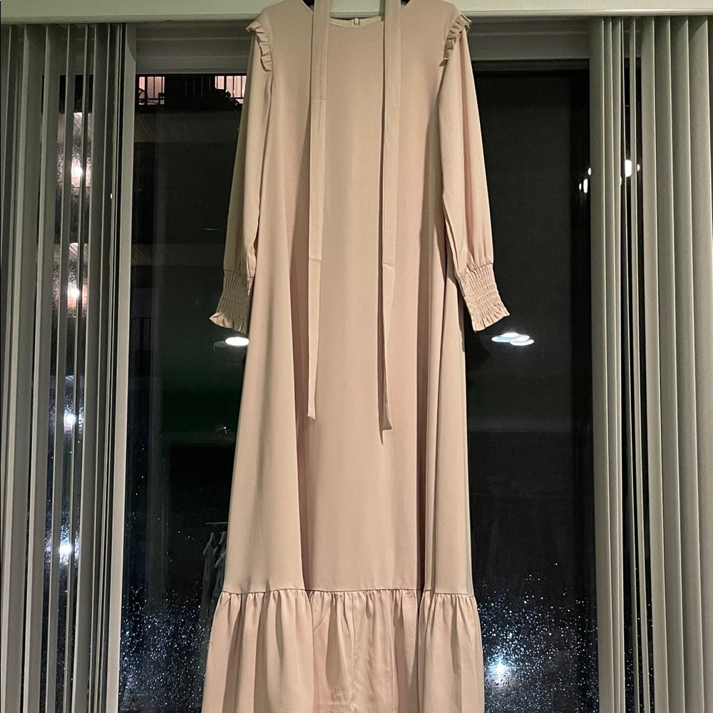 Elegant Cream Long Sleeve Dress with Tie Belt